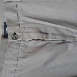 40x29 Mens Grey Classic Fit Dockers